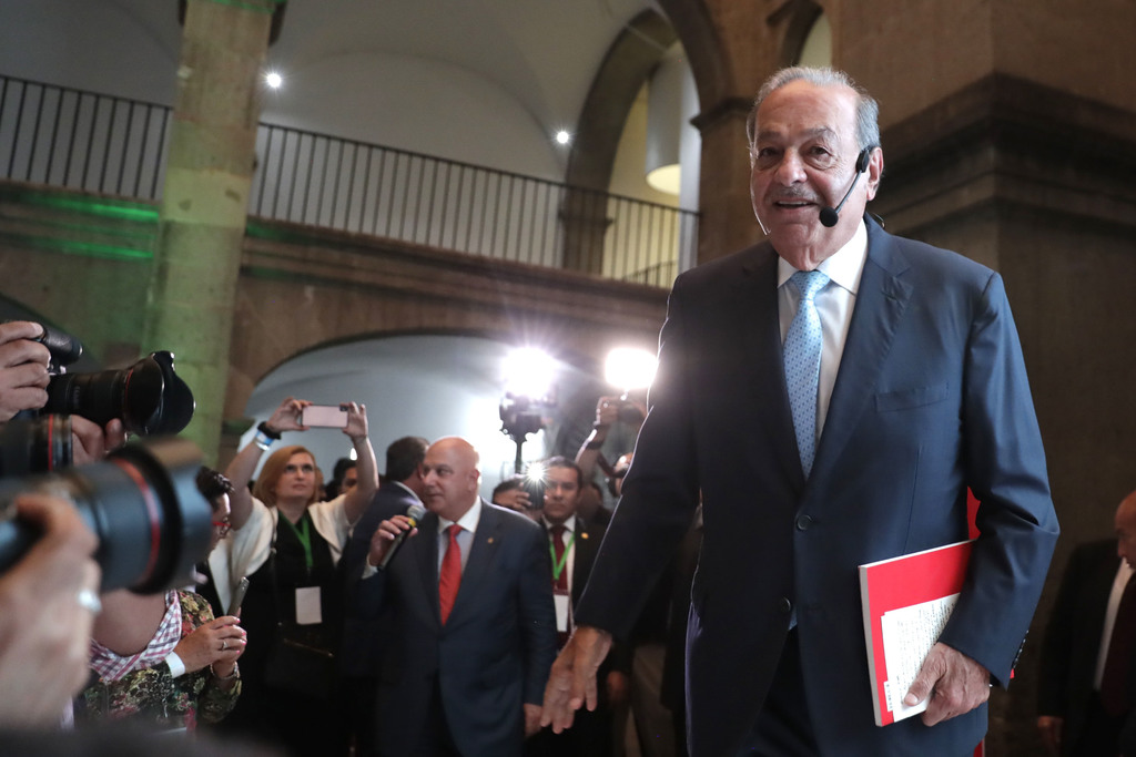 La firma de Carlos Slim informó que aumentaría su participación en el capital social de Miniso.