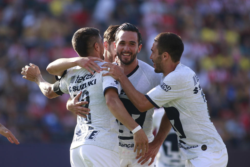 Pumas vence a San Luis en su regreso a Primera