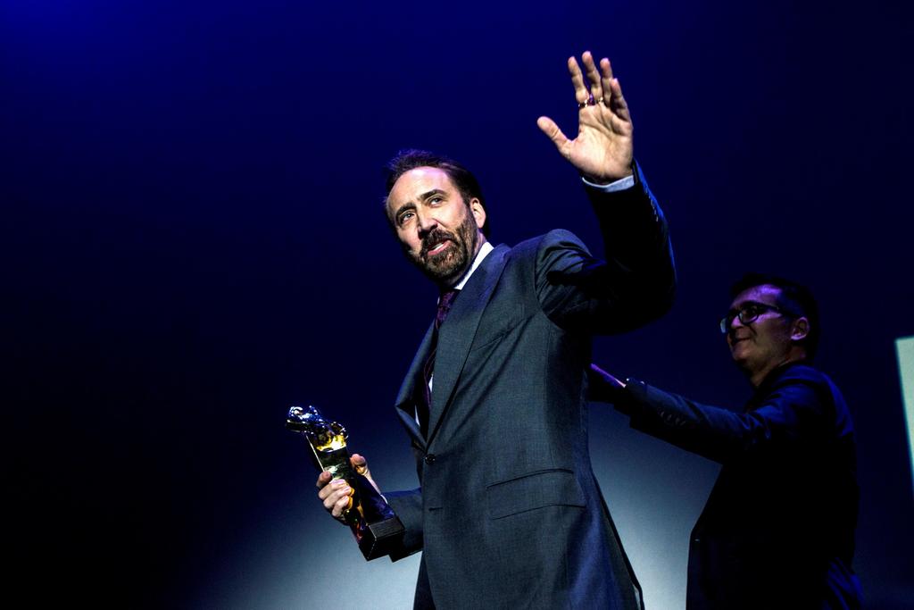  Por una sinusitis aguda Nicolas Cage canceló su asistencia al Festival Internacional de Cine de Guanajuato, que esta noche le rendiría homenaje en esta ciudad. (ARCHIVO)