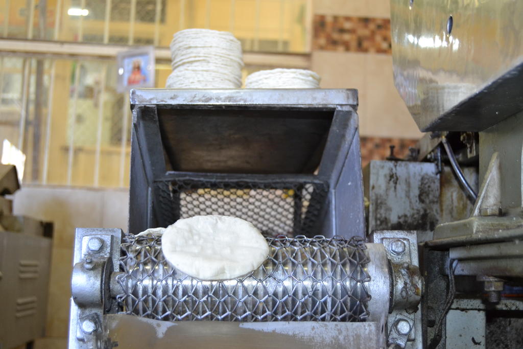 la Cofece acentuó que el precio del kilogramo de tortillas reflejó un aumento generalizado en la zona de Palenque y calculó un daño al mercado en 15 millones 707 mil 954 pesos. (ARCHIVO)