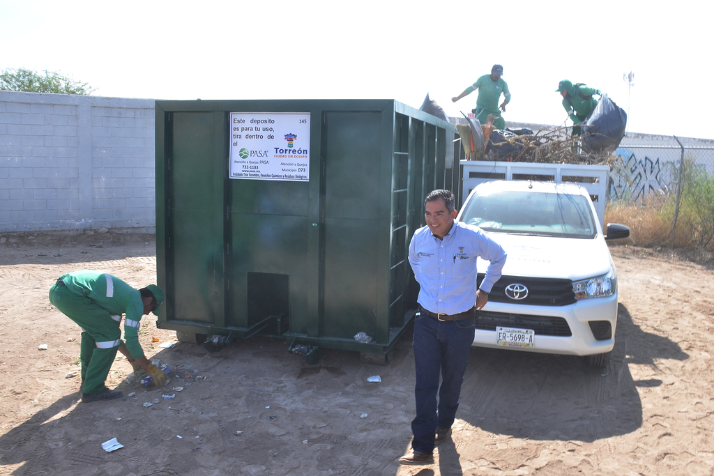 Invitan a ciudadanos a dejar sus desechos vegetales y escombros en los nuevos centros de transferencia de Torreón. (FERNANDO COMPEÁN)