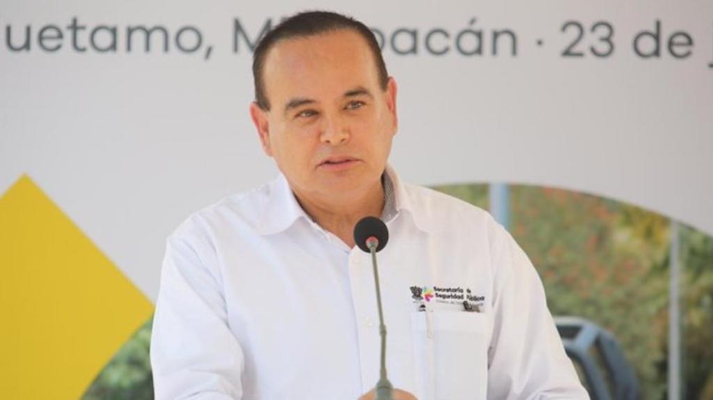 Un helicóptero que transportaba al secretario de Seguridad Pública Martín Godoy y al director del Seguro Popular Germán Ortega se accidentó en Michoacán.  (TWITTER)