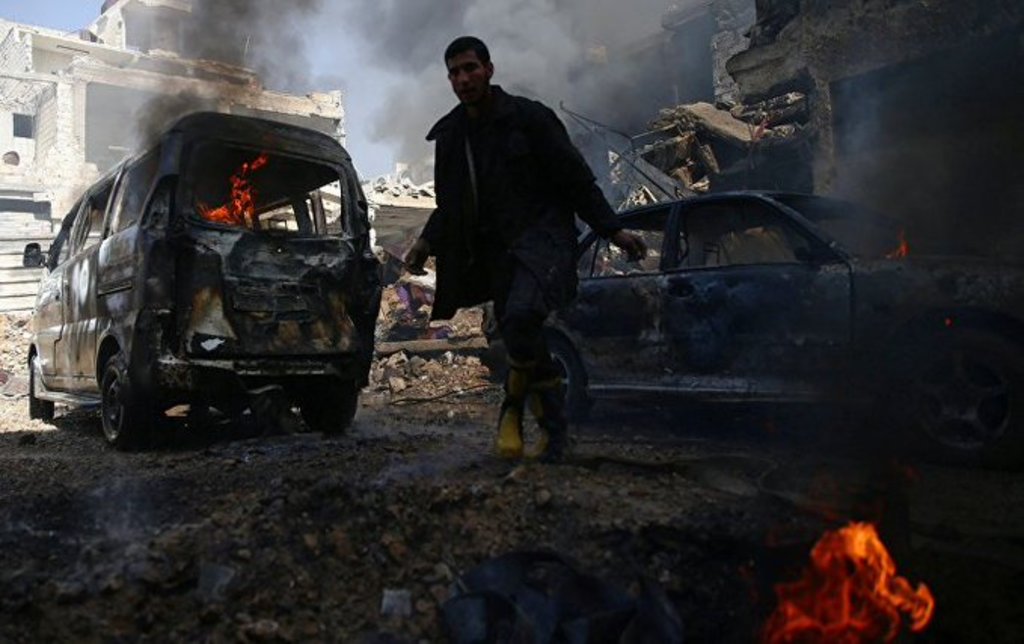 El Observatorio agregó que otro bombardeo del Ejército sirio acabó con la vida de tres personas. (ESPECIAL)