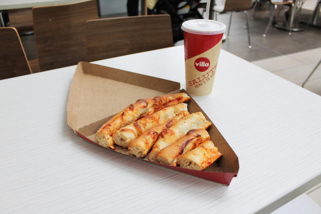 Algunos le dicen que sí a la idea, otros dicen que no es que se les apetezca tanta orilla de pizza. (INTERNET)