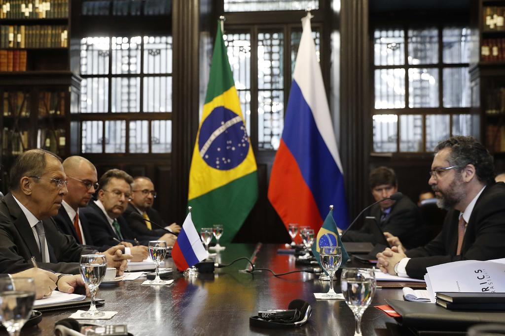 Esta reunión de los cancilleres es preparatoria para la cumbre presidencial del BRICS que se efectuará el 13 y 14 de noviembre próximo en Brasilia. (EFE)