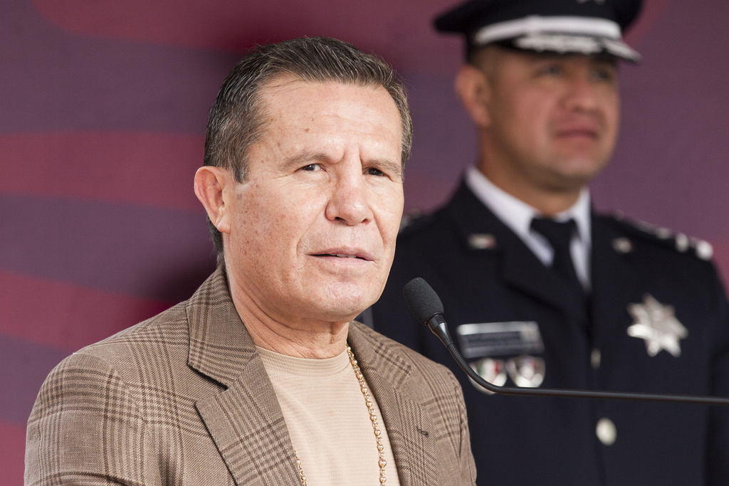 A Julio César Chávez le quitaron una cadena y un reloj.