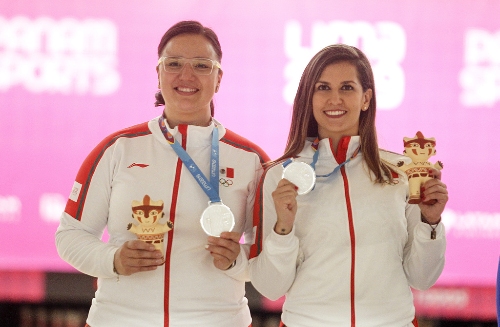 Ileana Lomelí Lemus (i) y Miram Aseret Zetter Velazco quedaron por debajo de la dupla estadounidense, y ganaron la medalla de plata. (NOTIMEX)