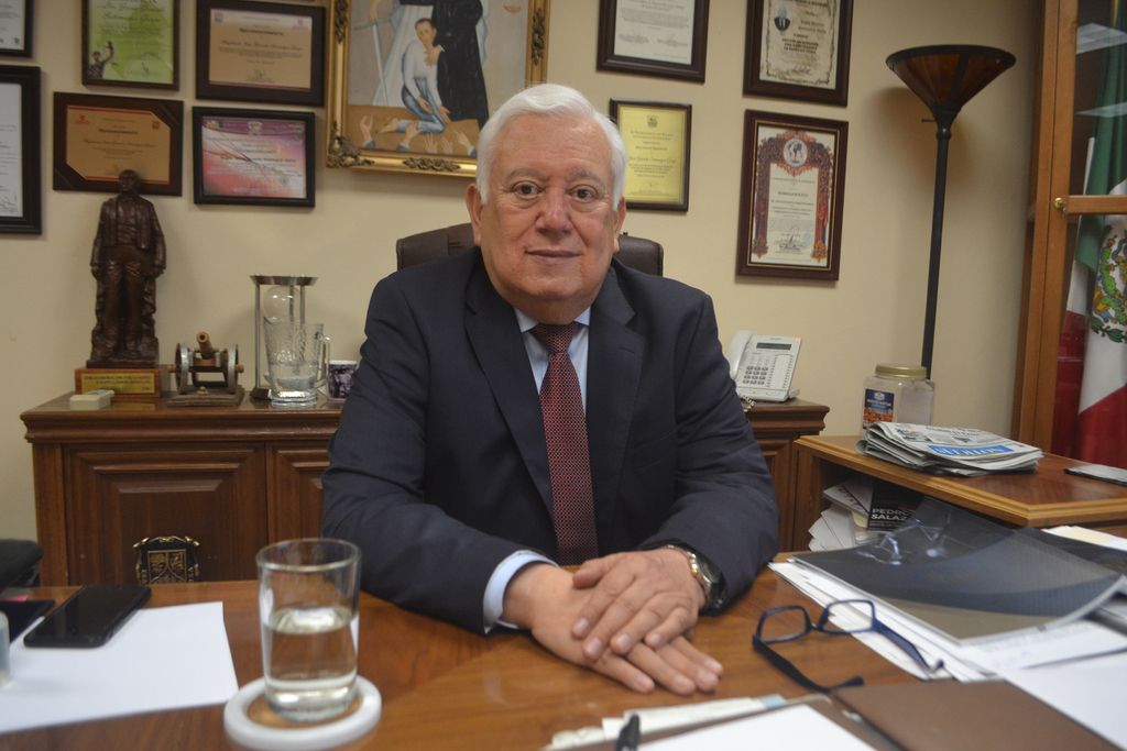 El doctor en derecho Jesús G. Sotomayor Garza cierra su ciclo como magistrado del Tribunal Superior de Justicia del Estado. (EL SIGLO DE TORREÓN)