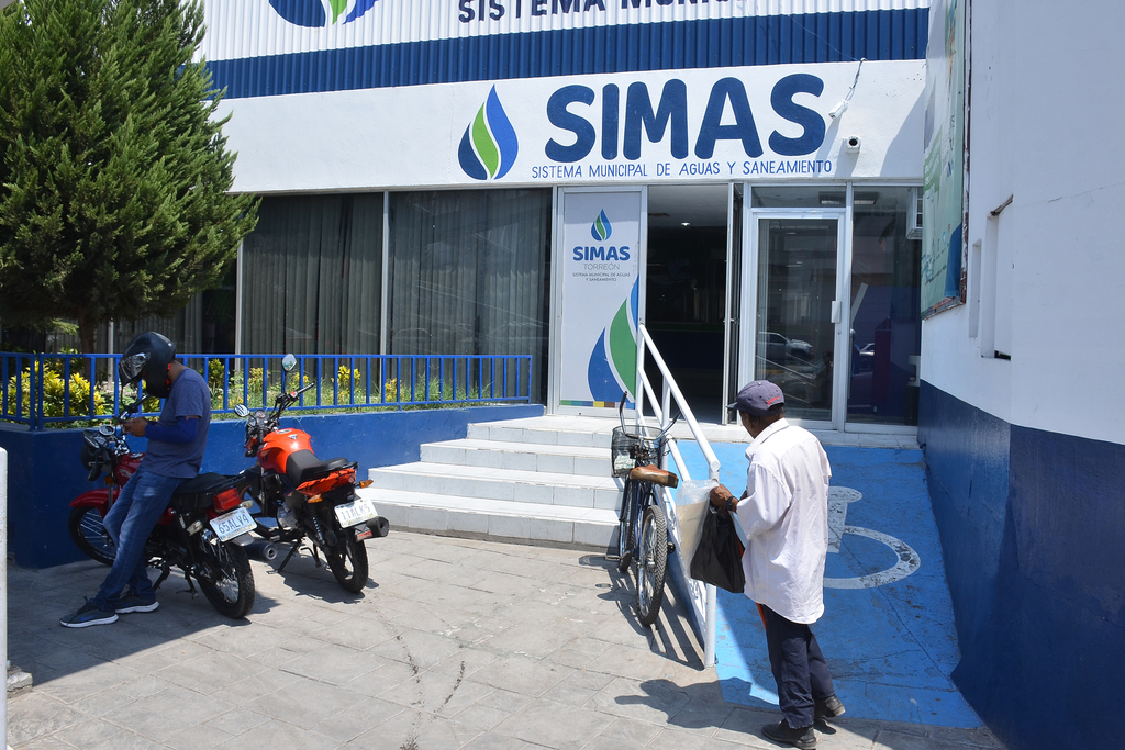 Los habitantes de Torreón Residencial piden al Simas una solución al problema de drenaje que está colapsado. (EL SIGLO DE TORREÓN)