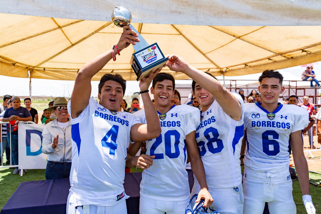 El Tazón de la Feria Nacional Durango (Fenadu) 2019 en su categoría Juvenil, se lo quedaron los Borregos Salvajes Laguna, al derrotar 32-6 al seleccionado de la CEFAD. (EL SIGLO DE TORREÓN)