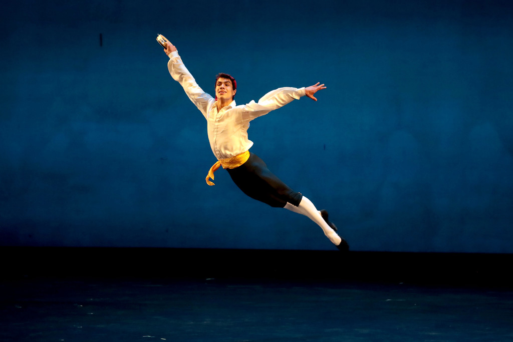 Al ver lo que hace su hermano en Europa y lo que hace él en Estados Unidos, Esteban se percató de que la danza enfrenta un mismo reto. (AGENCIAS) 