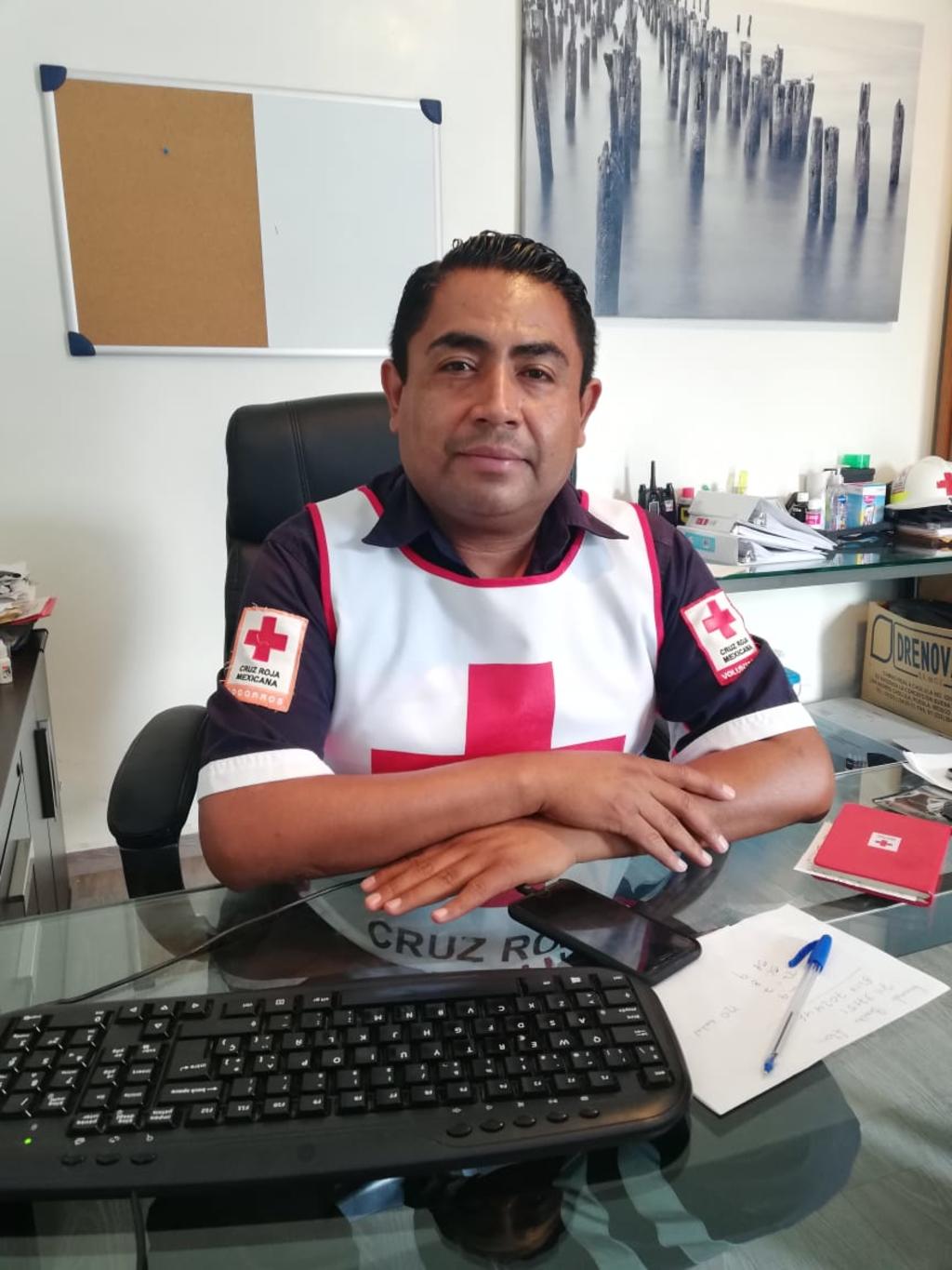 Jorge Luis Juárez Llanas, coordinador local de socorro, comentó este pasado fin de semana atendieron un total de 120 servicios de emergencia en Torreón, de los cuales sobresalieron los percances viales. (EL SIGLO DE TORREÓN)
