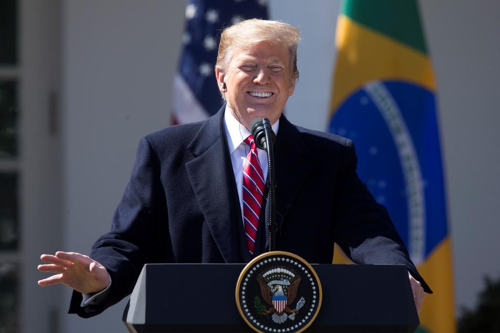 “Brasil es un gran socio comercial. Nos carga mucho en aranceles, pero aparte de eso amamos esta relación', agregó Trump. (ARCHIVO)