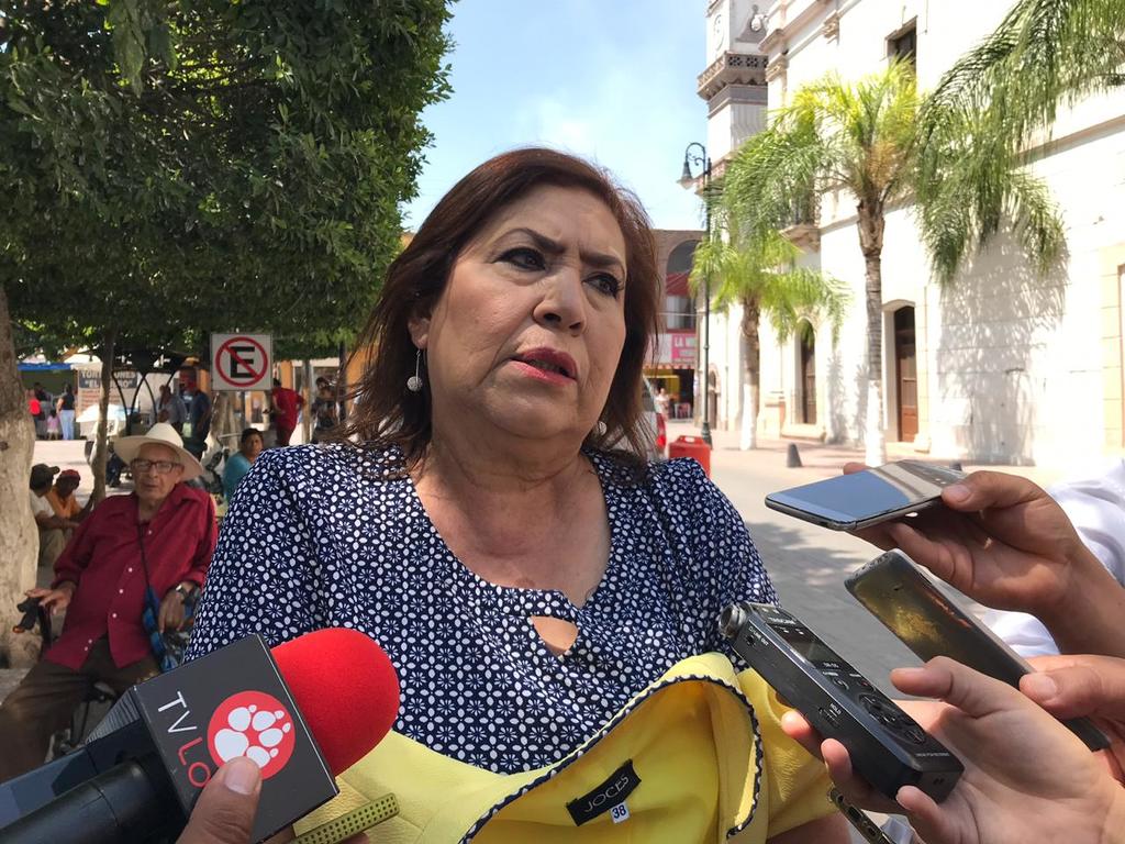 La alcaldesa María Luisa González Achem dice que se trata de un despacho “muy reconocido”. (EL SIGLO DE TORREÓN)