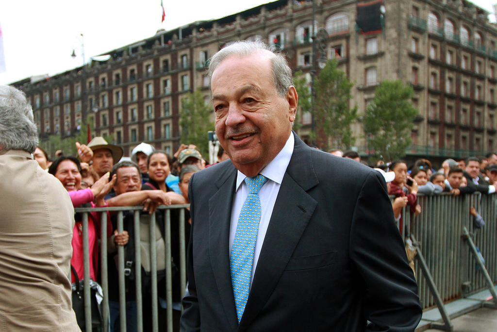 'Me reuní con Carlos Slim ayer. Él está dispuesto a seguir invirtiendo en el país, él siempre ha manifestado que lo mejor es invertir en México.
(ARCHIVO)
