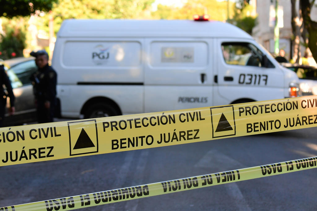 El conteo diario del gobierno federal registró 2 mil 414 víctimas de homicidio doloso en julio, un promedio de 78 asesinatos diarios en México. (ARCHIVO)