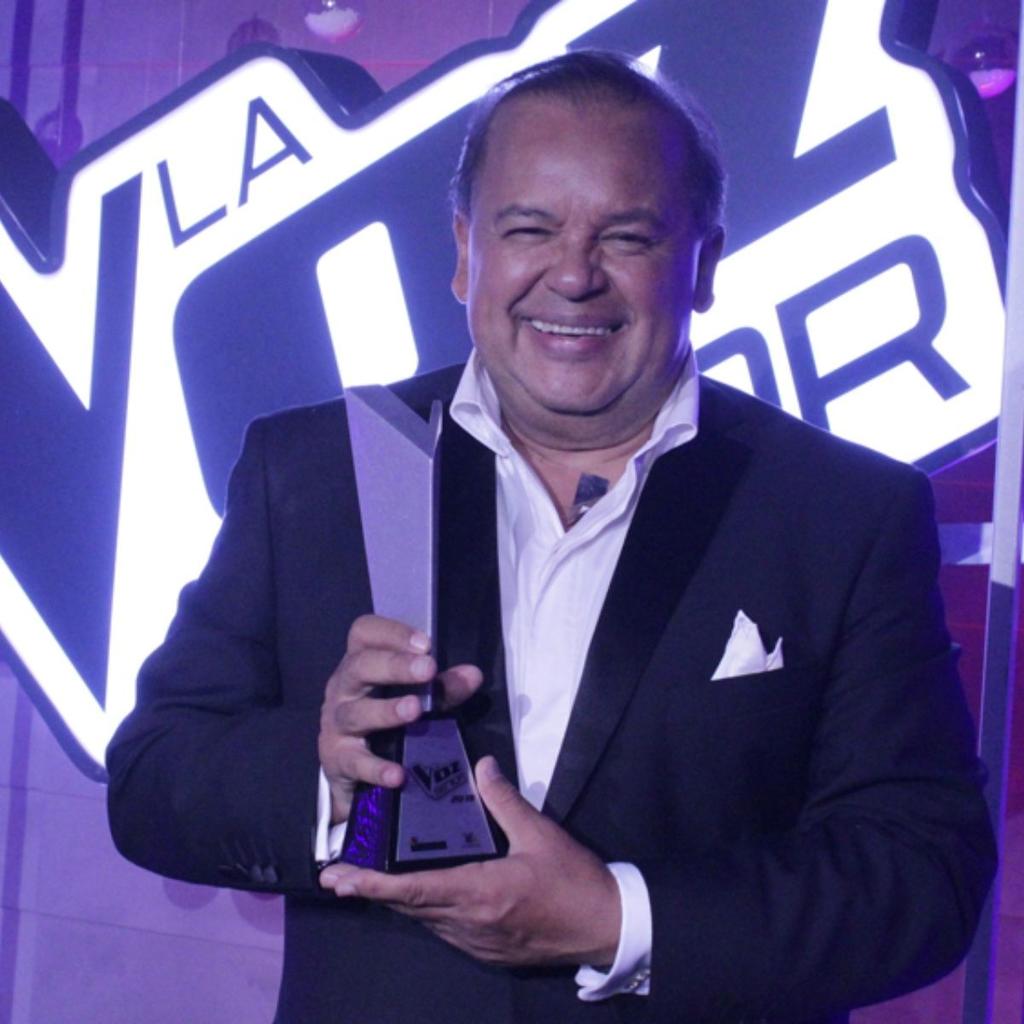 Segundo aire.  Salvador Rivera, ganador de la primera edición de La Voz Senior, de TV Azteca, dijo que lo importante en esta vida es nunca dejar de soñar, no solo en la música, sino en cualquier otro anhelo que se tenga, ya sea personal o profesional. (ESPECIAL)