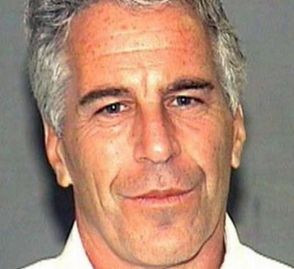 El contenido de los documentos ha ganado relevancia ahora que Epstein, de 66 años, está acusado de tráfico sexual de menores por la Fiscalía del distrito sur de Manhattan. (ARCHIVO)