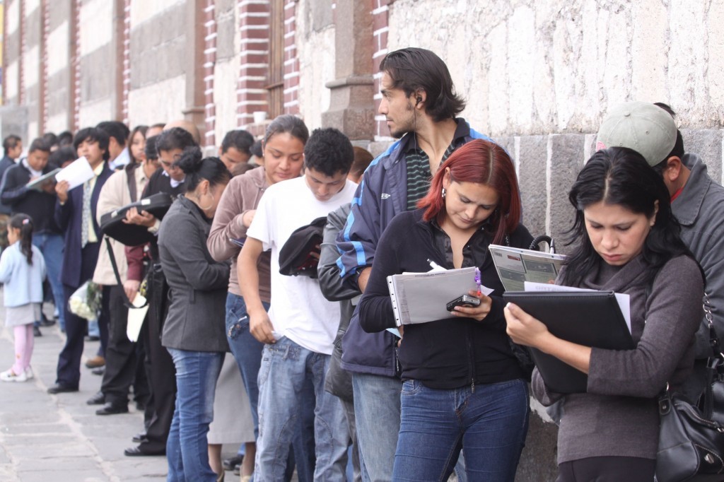 El reporte de la Encuesta Nacional de Ocupación y Empleo detalla que en México hay 31 millones de personas entre 15 y 29 años, de los cuales casi la mitad, 15.2 millones (49.1 por ciento), trabaja. (AGENCIAS)