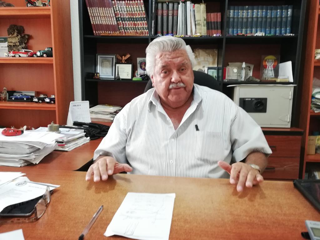 Andrés Izaguirre, productor agropecuario y tesorero de la Unión Ganadera de la Comarca Lagunera, dijo que no se explica el por qué no traer el vital líquido de las presas si se necesita.