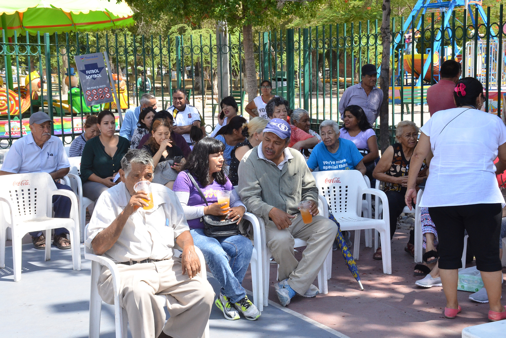 Exigieron intervención del alcalde Jorge Zermeño para solucionar la situación, pues han comenzado a generarse conflictos.