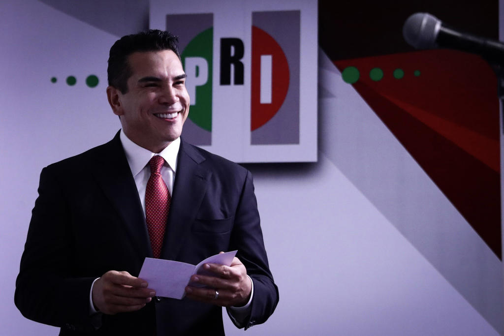 El presidente nacional electo del PRI, Alejandro Moreno Cárdenas, afirmó que ese partido lamenta la renuncia, esta mañana de viernes, de la yucateca Ivonne Aracelly Ortega Pacheco. (ARCHIVO)