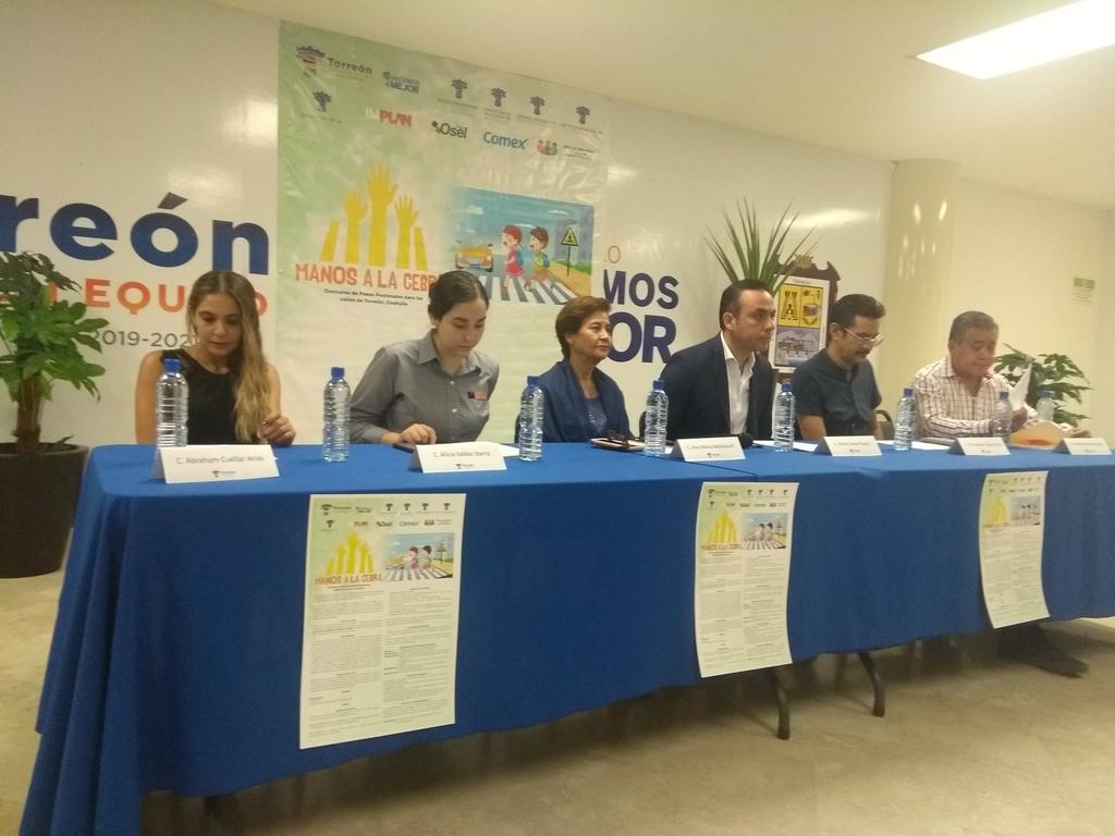 Fue presentada durante hoy viernes la convocatoria para el concurso 'Manos a la Cebra', iniciativa de autoridades municipales para promover el uso y respeto de la movilidad peatonal en la región. (ARCHIVO)