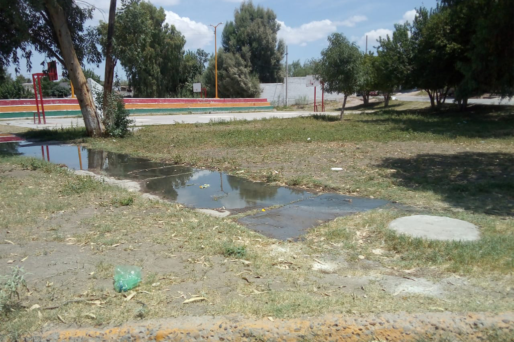 Vecinos del sector conocido como Las Vegas de Marrufo se quejan por los constantes brotes de aguas negras.