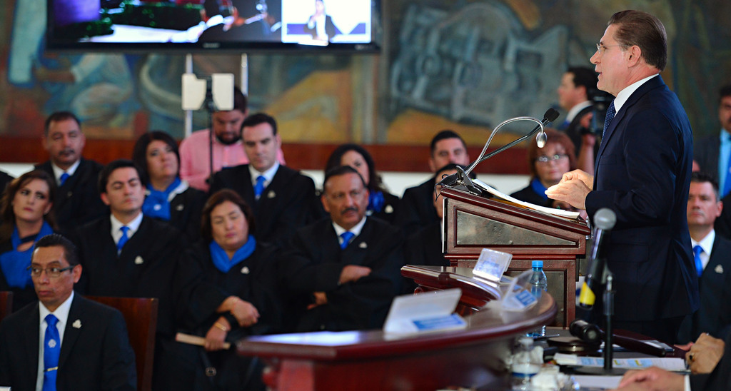 El presidente del Tribunal Superior de Justicia, Esteban Calderón Rosas, agradeció el apoyo del mandatario estatal.