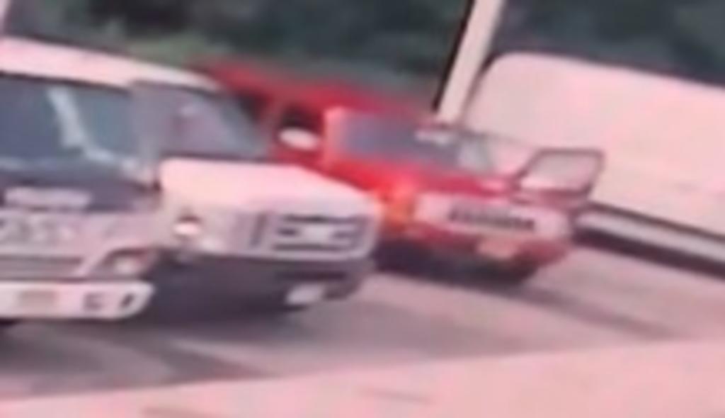VIDEO: Mata a su esposa accidentalmente mientras lavaban una camioneta