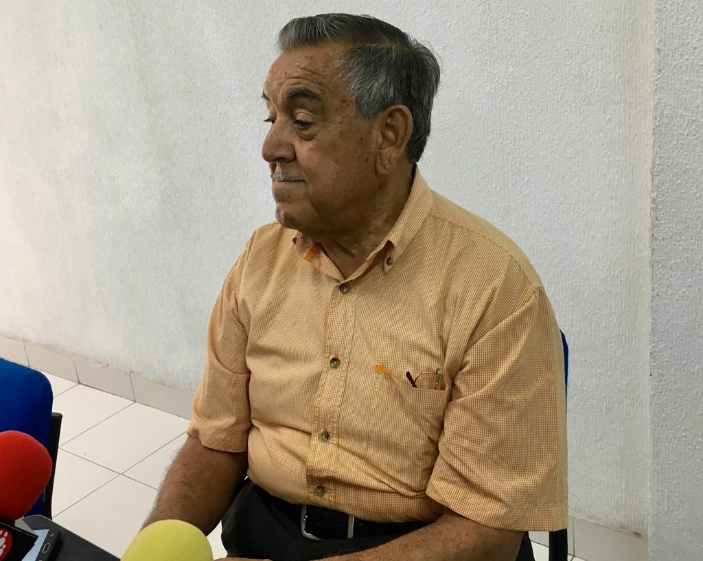 León Reyes Rosales, presidente de la Cámara Nacional de Comercio (Canaco) en Gómez Palacio, dijo que se atraviesa por una situación económica difícil en todo el país y a nivel internacional. (ARCHIVO)
