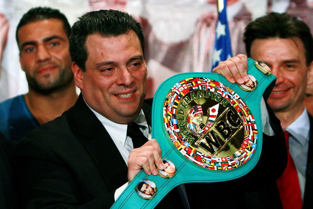 Sulaimán pide intervención del COM sobre Federación Mexicana de Boxeo
