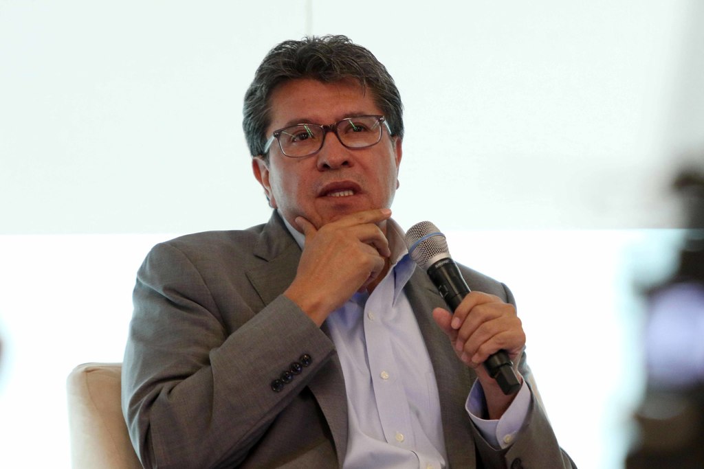 Ricardo Monreal emplazó a Martí Batres a denunciar los ‘cañonazos’ ante las autoridades. (ARCHIVO)
