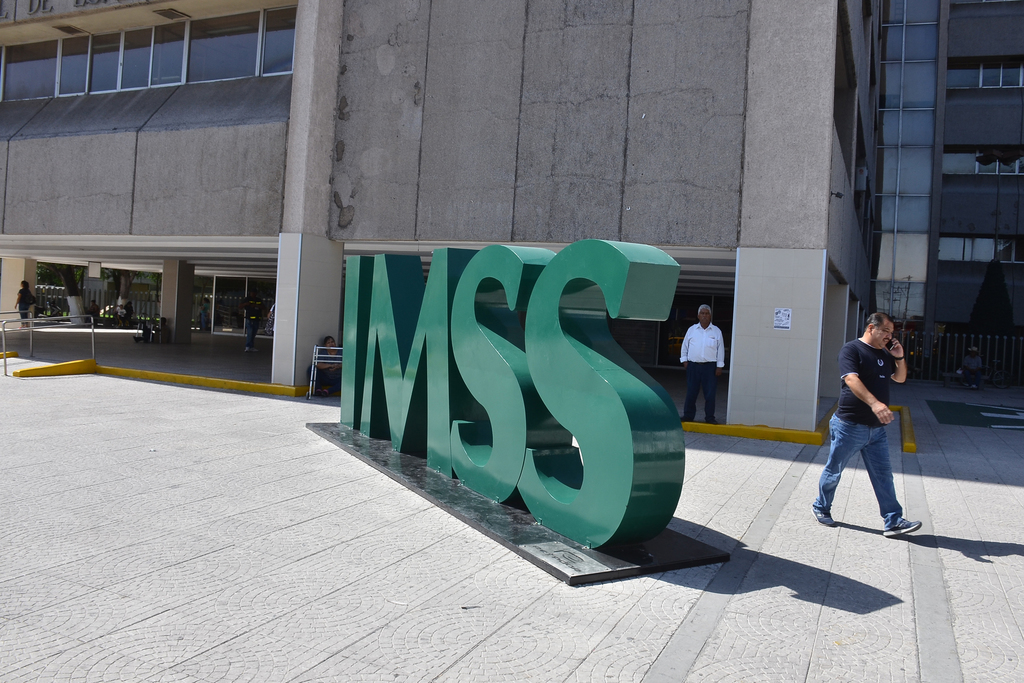 El Instituto Mexicano del Seguro Social mantiene los datos de sus derechohabientes confidencialmente y de uso médico exclusivamente. (EL SIGLO DE TORREÓN)