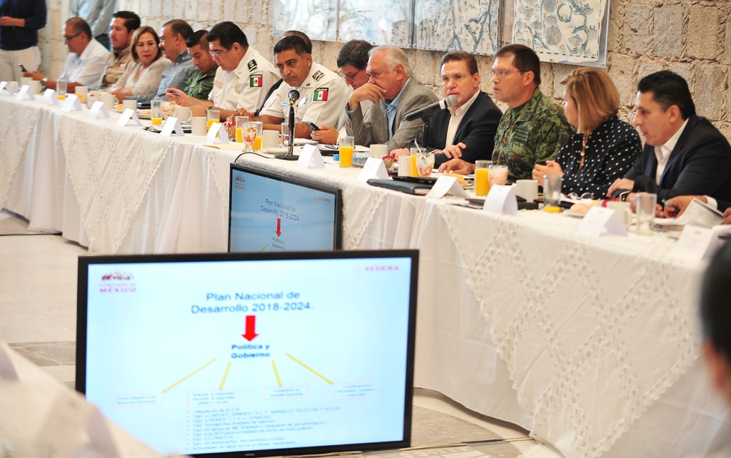 El gobernador José Aispuro Torres destacó la importancia de que la ciudadanía participe para mejorar la seguridad. (CORTESÍA)