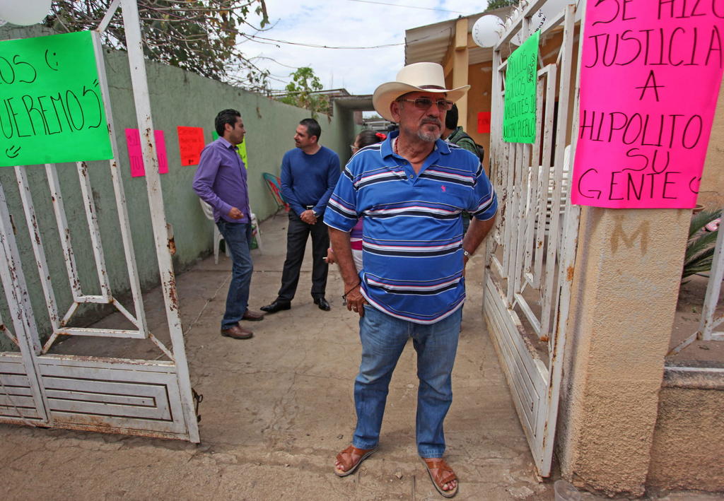 Hipólito Mora, exlíder del grupo de autodefensa de La Ruana, Michoacán, aseguró que los delincuentes se han infiltrado en las agrupaciones civiles armadas de ese estado, por lo que criticó cualquier intento del gobierno federal por dialogar con ellos. (ARCHIVO)