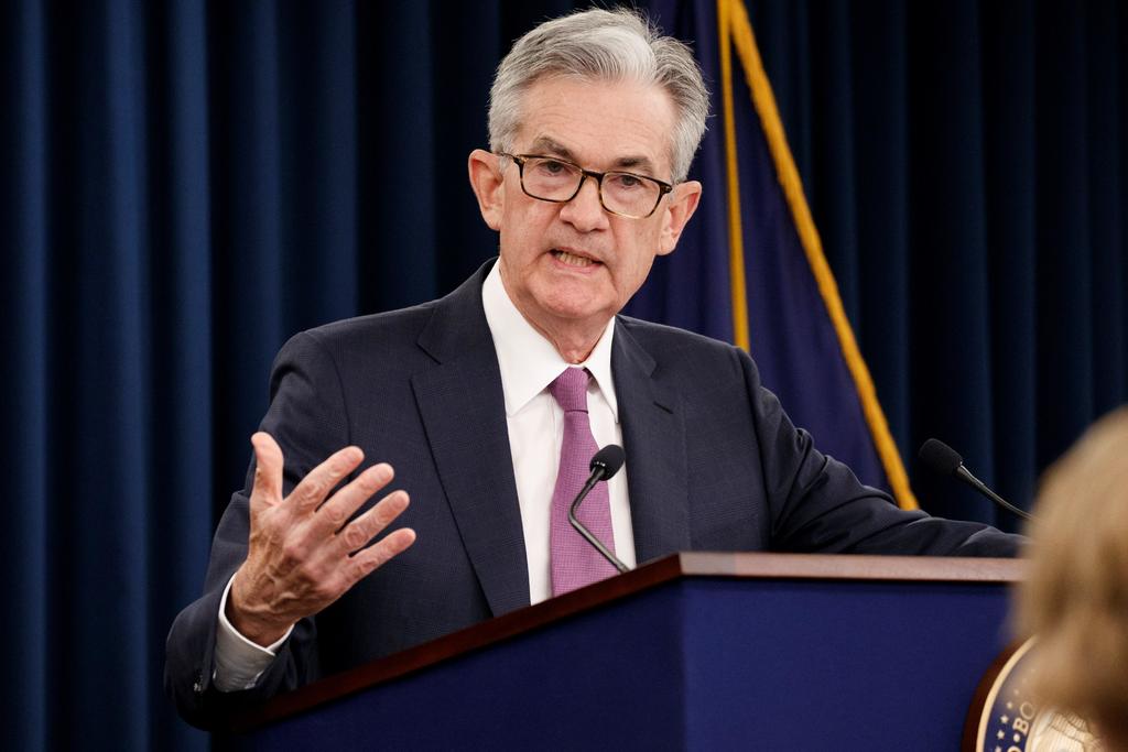 Durante su discurso en la reunión de banqueros centrales en Jackson Hole, en el estado de Wyoming, Powell destacó que factores como las guerras comerciales han influido en la desaceleración de la economía mundial. (ARCHIVO)