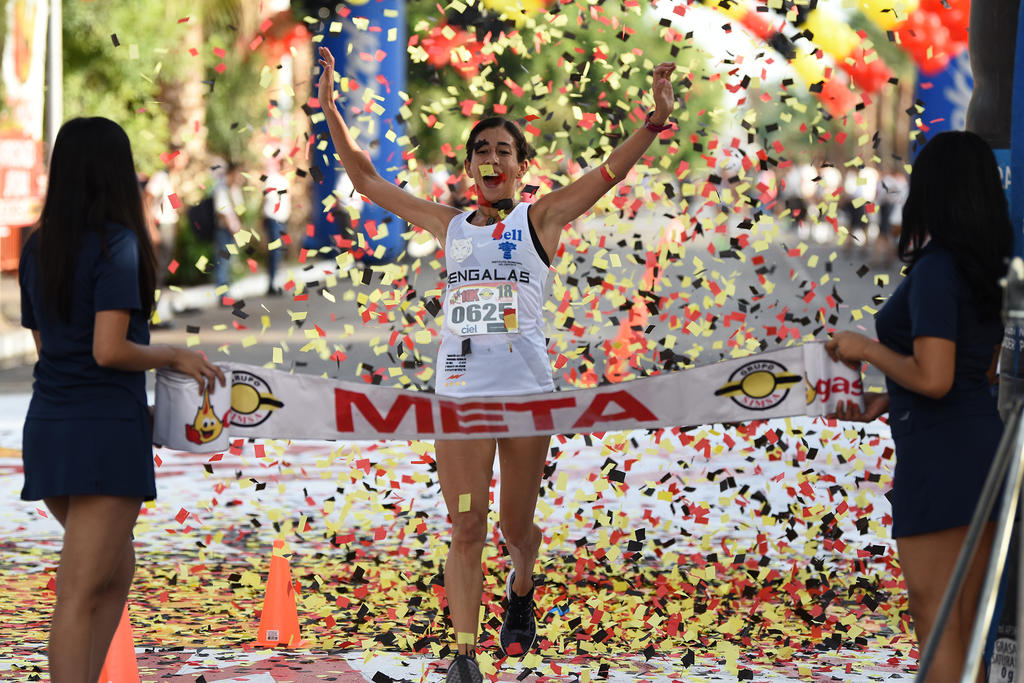 En la rama femenil, la otrora ganadora del Maratón Internacional Lala paró el cronómetro en 36 minutos y 23 segundos. (JESÚS GALINDO)