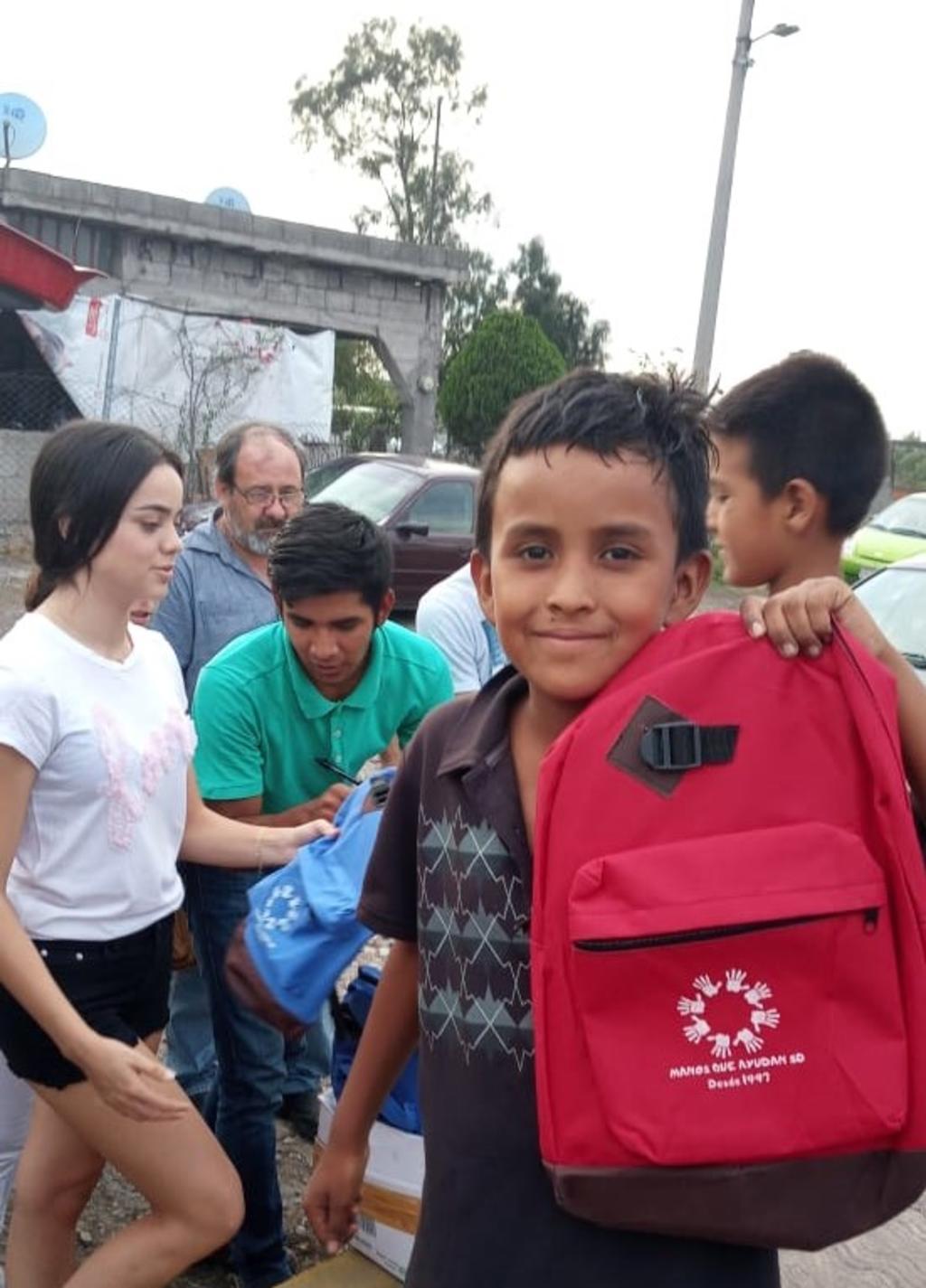 Las organizaciones Manos que Ayudan y Coahuila Digno, han entregado hasta el momento 650 paquetes escolares para niños de preescolar y primaria. (EL SIGLO COAHUILA)
