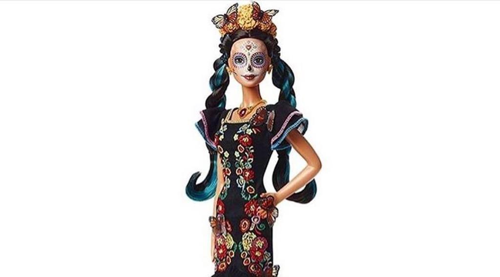 Barbie ha decidido lanzar una nueva muñeca inspirada en dicha fiesta tradicional mexicana, misma que ya puede preordenarse con fecha estimada de llegada en septiembre. (INSTAGRAM)