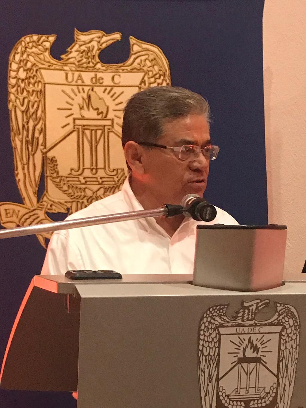 El rector Salvador Hernández Vélez dijo esperar que la industria se recupere de la recesión económica. (EL SIGLO COAHUILA)
