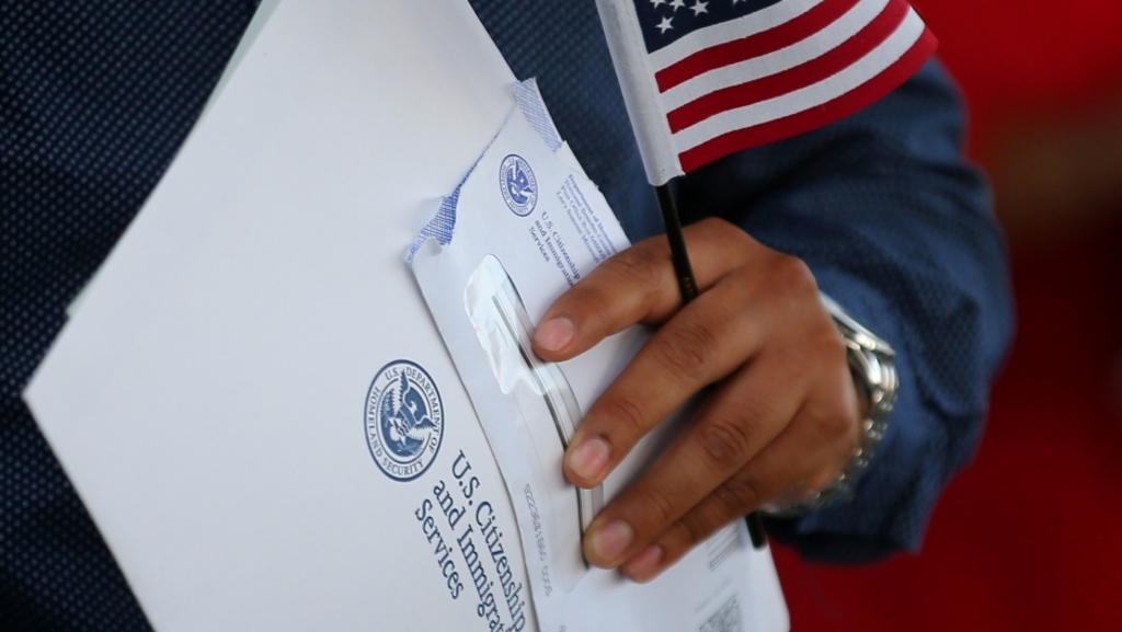 Los hijos de los miltares o diplomáticos de EUA no tendrán acceso a la ciudadanía por nacimiento en automático. (ARCHIVO)