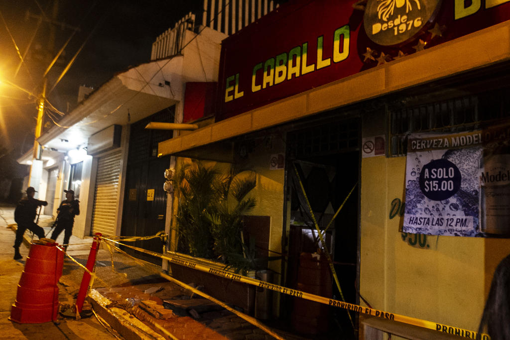 El presidente Andrés Manuel López Obrador comentó que crímenes como el registrado en el bar 'Caballo Blanco' de Coatzacoalcos, Veracruz, no sólo se deben a comportamientos delictivos, sino también a 'desquiciados' por las drogas. (NOTIMEX)