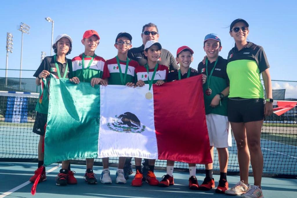 El tenista lagunero de once años es parte de la selección mexicana que viaja a Trinidad y Tobago. (ARCHIVO)