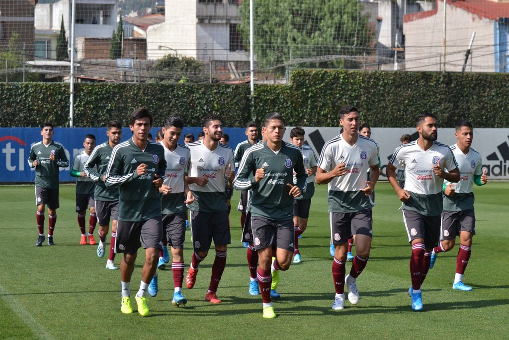 La Selección Mexicana continuó ayer con su preparación para el duelo de mañana ante Estados Unidos. (CORTESÍA)