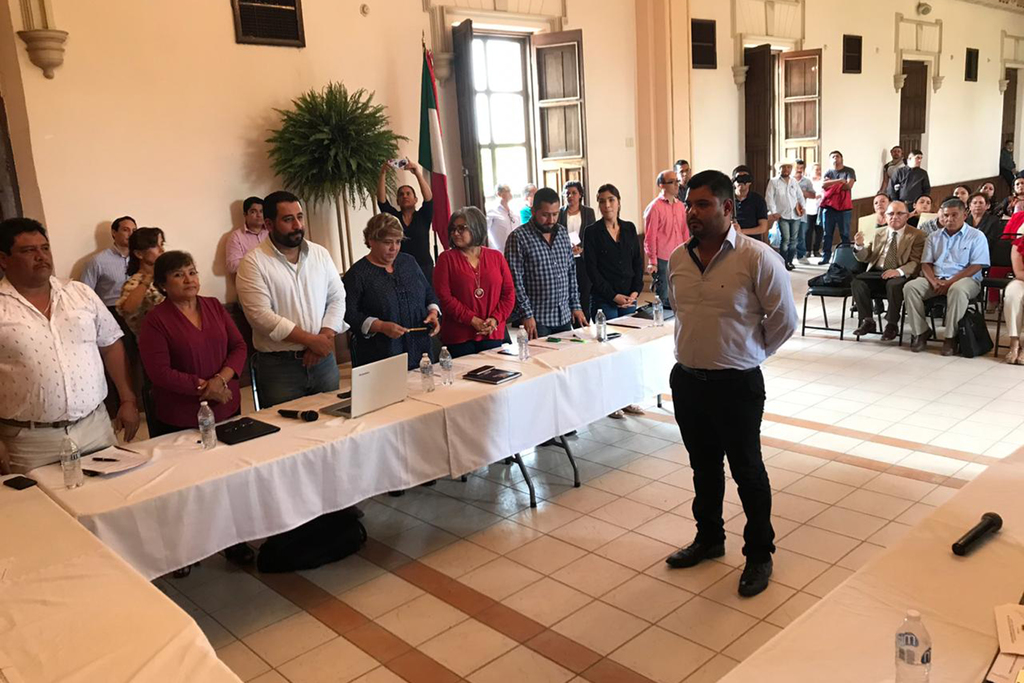 Por mayoría, ayer el máximo órgano de autoridad en el Municipio ratificó a Simón González como director del Sapal. (EL SIGLO DE TORREÓN/ANGÉLICA SANDOVAL)