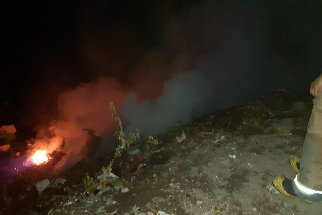 El personal del departamento de Bomberos de Gómez Palacio tardó varias horas en controlar el incendio.