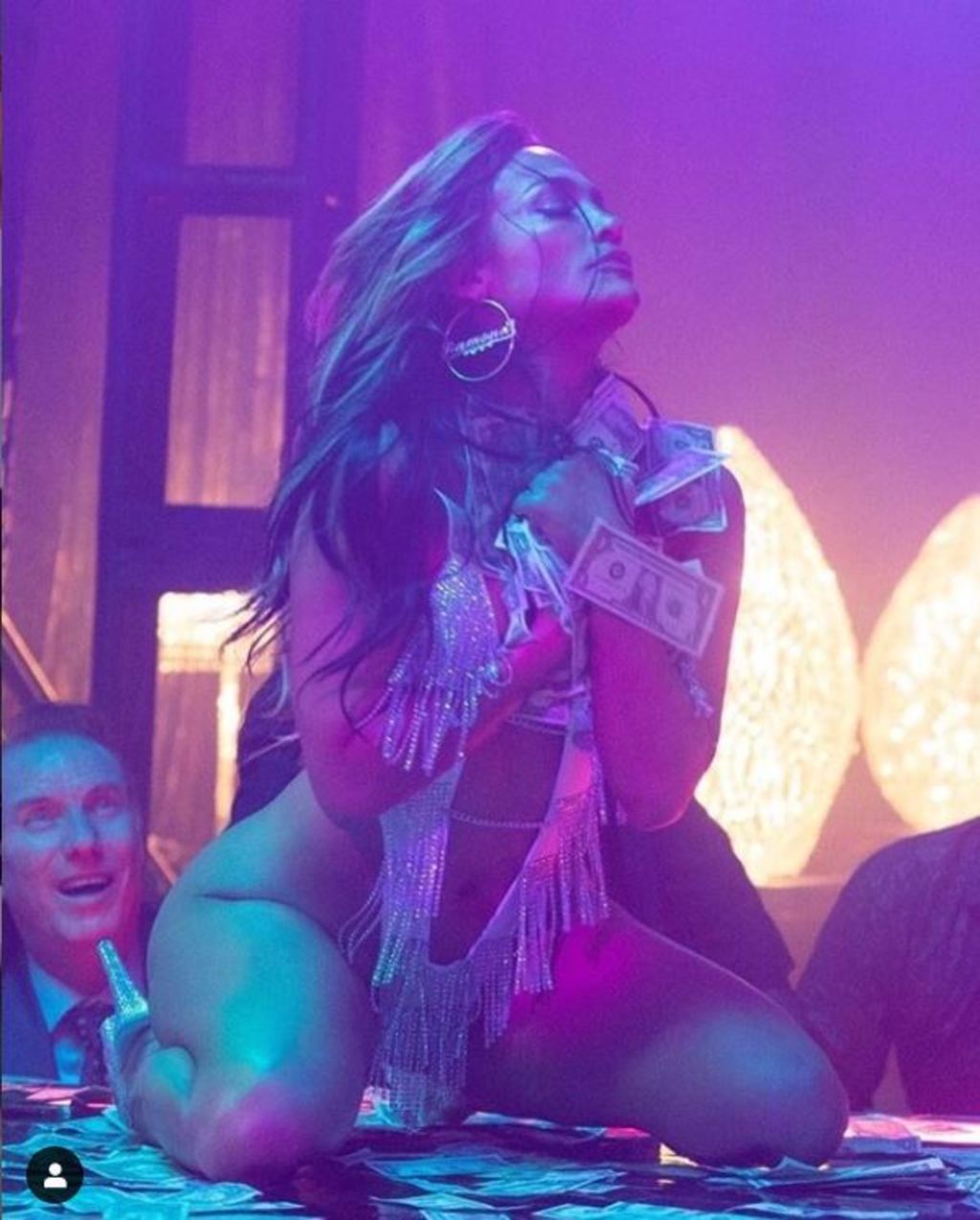 Se preparó. La actriz y cantante, Jennifer López, tomó clases particulares para su papel de stripper en Hustlers. (ESPECIAL)