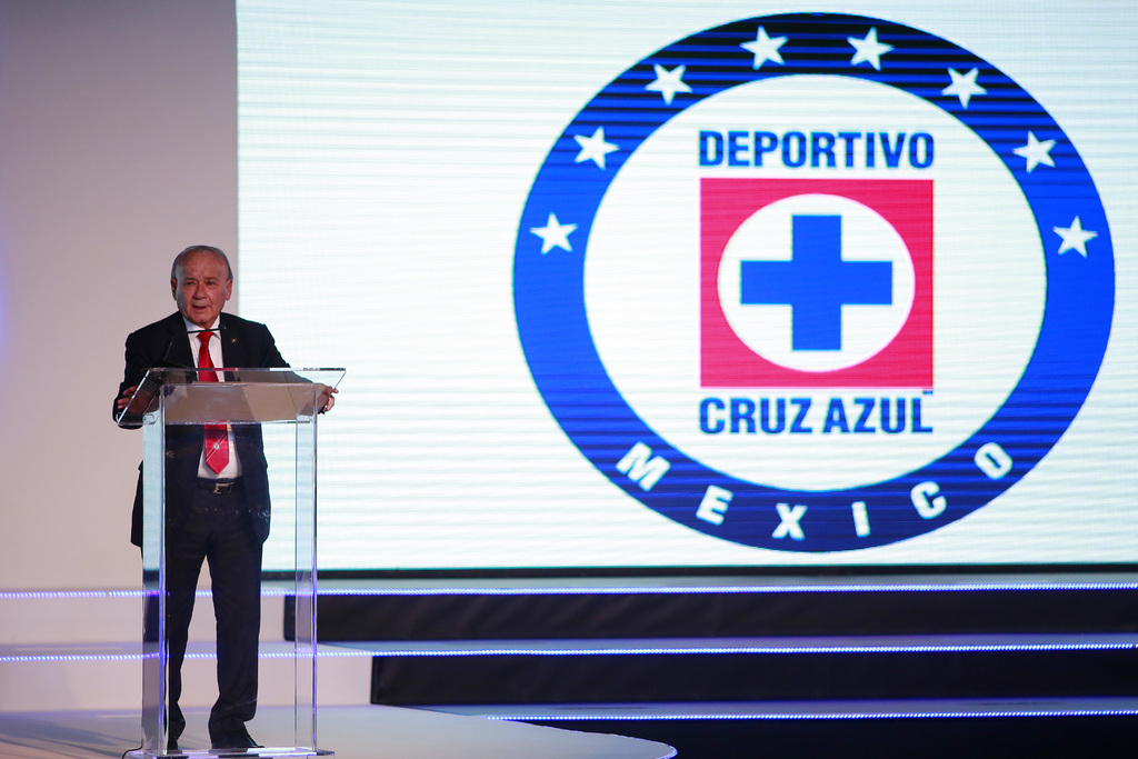 Álvarez Cuevas dará su versión de los recientes hechos que se vivieron con el Cruz Azul. (ARCHIVO)