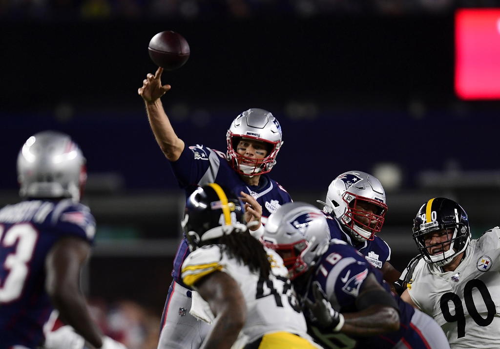 Brady fue de vital importancia en el arranque de su temporada 20 en la NFL.(EFE)